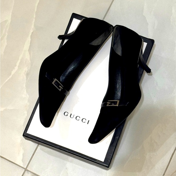 Gucci By Tom Ford 90s Black Suede Pointed Toe Kitten Hell Leather Strap GG Pumps - Picture 6 of 9